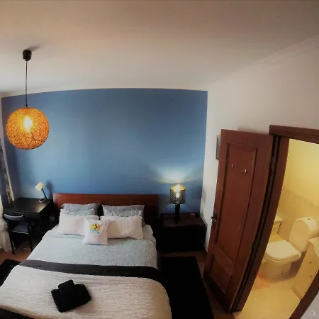 Surf 2 Guest house *