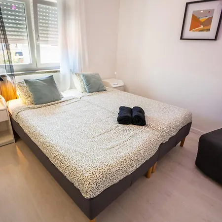 Surf 2 招待所 佩尼契